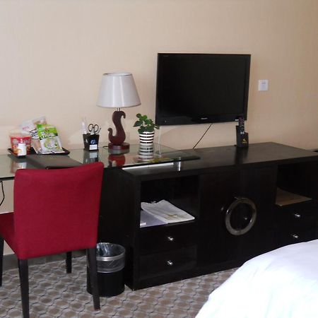 Yijing Holiday Hotel Yimeng Road Linyi  Exterior foto