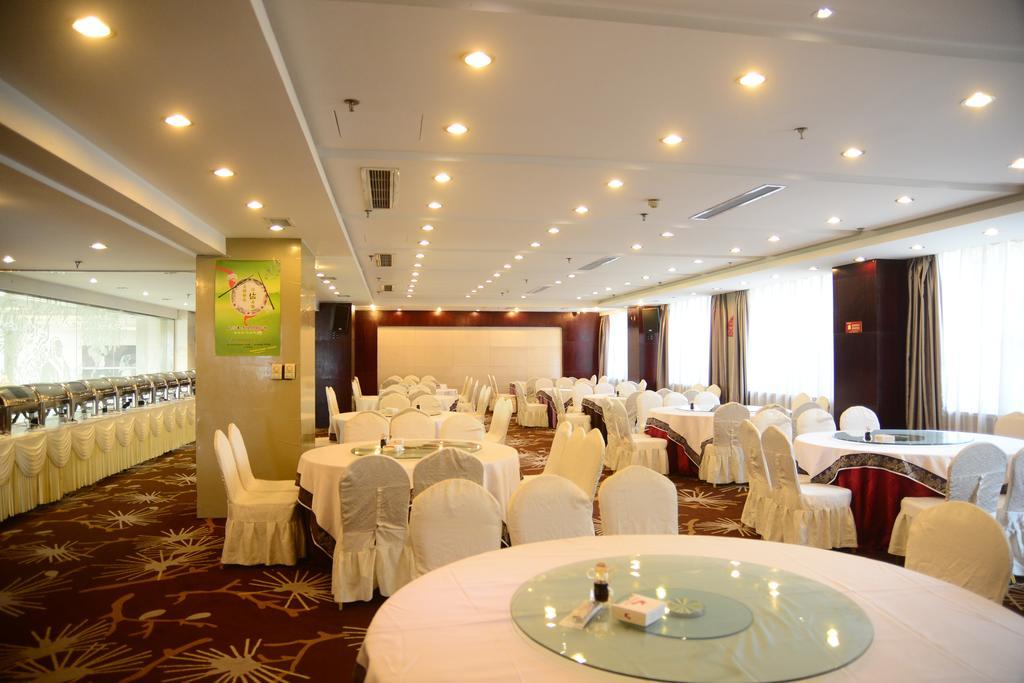 Yijing Holiday Hotel Yimeng Road Linyi  Exterior foto