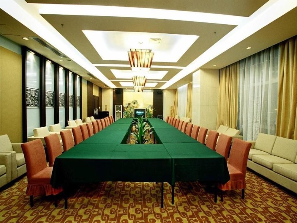 Yijing Holiday Hotel Yimeng Road Linyi  Exterior foto