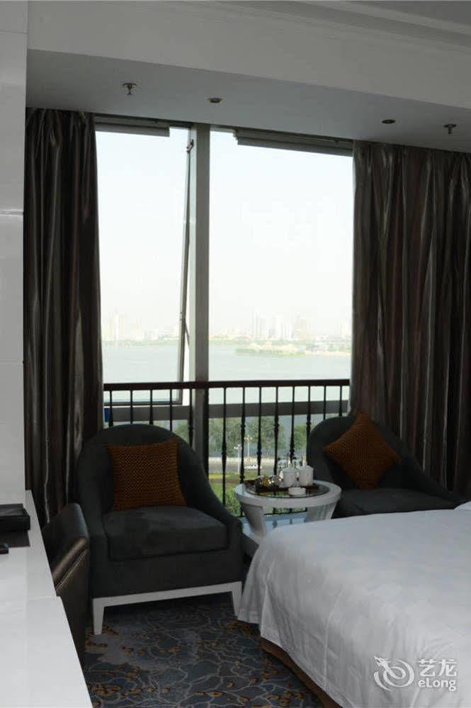 Yijing Holiday Hotel Yimeng Road Linyi  Exterior foto